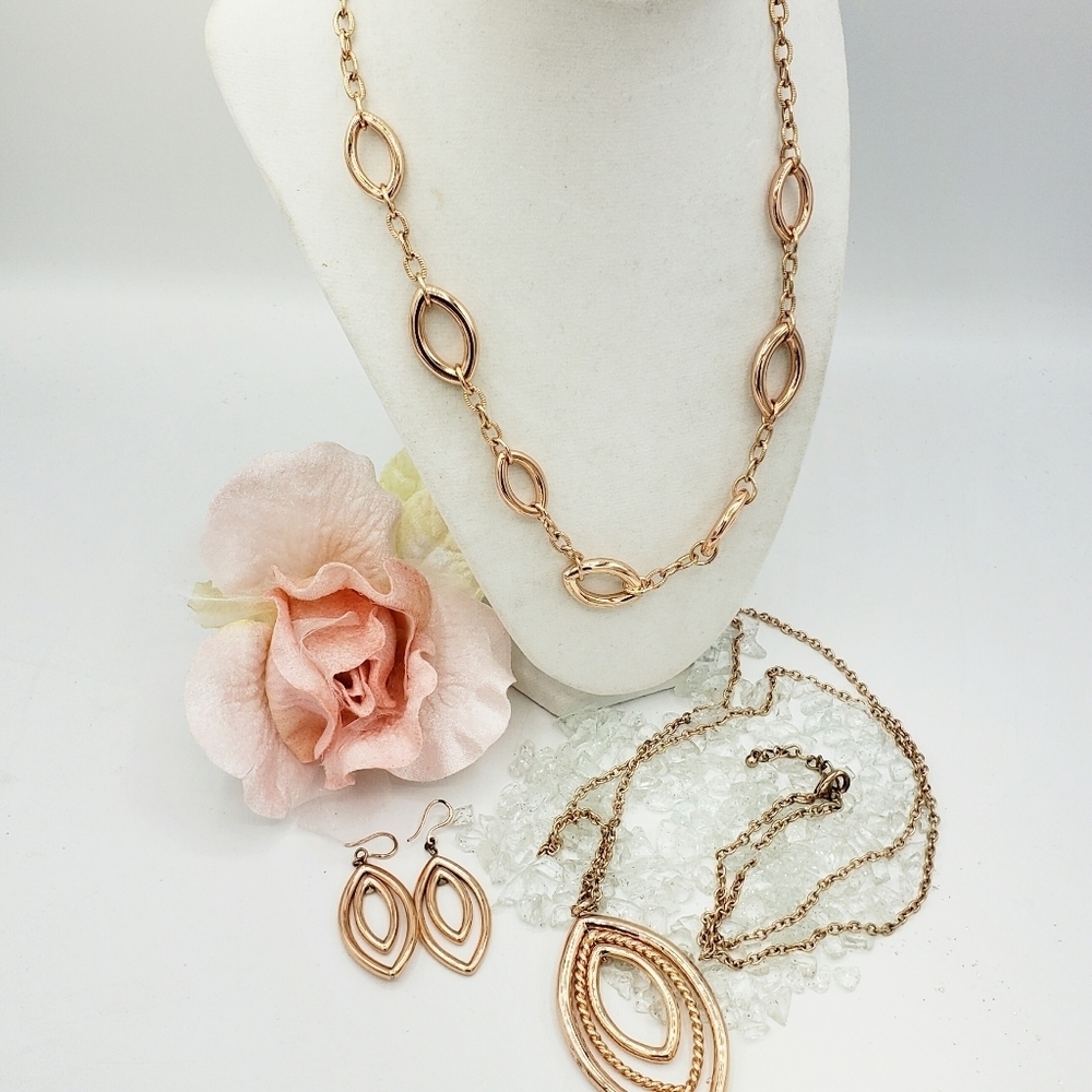 Rose Gold Necklace & Earrings (Set of 3)